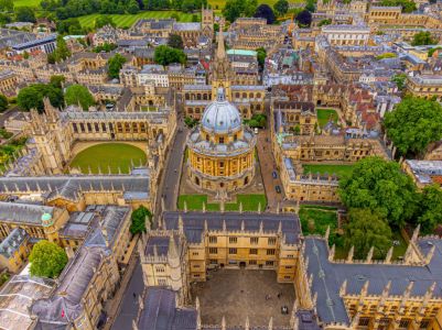 Vista de la Radcliffe Camera en Oxford, tour Harry Potter