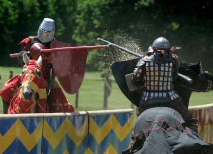 Espectáculo de justa medieval en el Castillo de Warwick