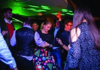 Fiesta con DJ y baile a bordo en la noche de Fin de Año