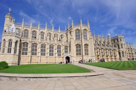 Entrada a la Capilla de San Jorge en Windsor