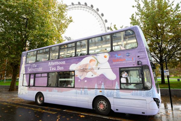 The Snowman™ Afternoon Tea Bus Tour a Londres