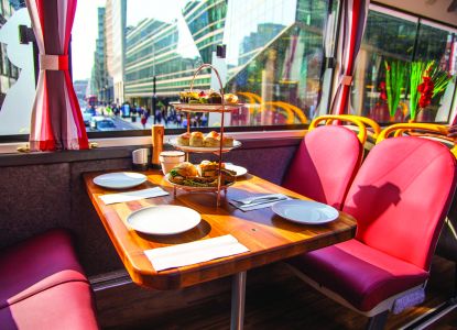 Experiencia del té de la tarde en autobús