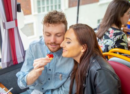 Té de la tarde en autobús con recorrido panorámico de Londres