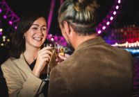 Champán y canapés durante toda la noche de Año Nuevo