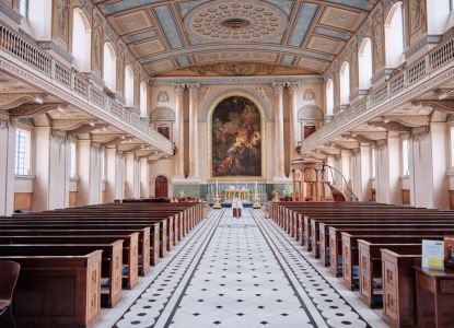 Interior de la Capilla de San Pedro y San Pablo de Greenwich.