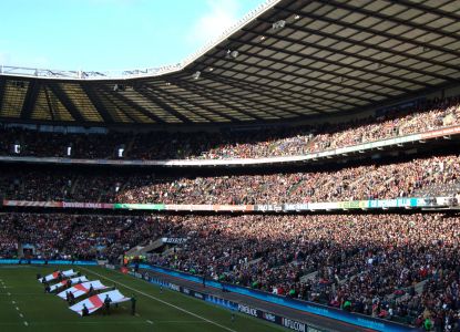 Vista panorámica del estadio de Twickenham lleno de espectadores.