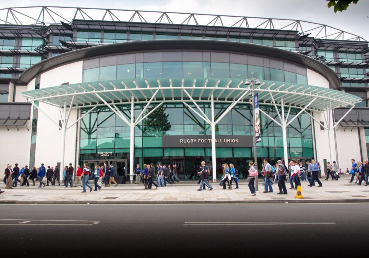 La fachada y la entrada principal del histórico estadio inglés de rugby.