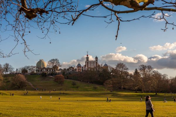 El Real Observatorio de Greenwich se encuentra en la colina de Greenwich Park