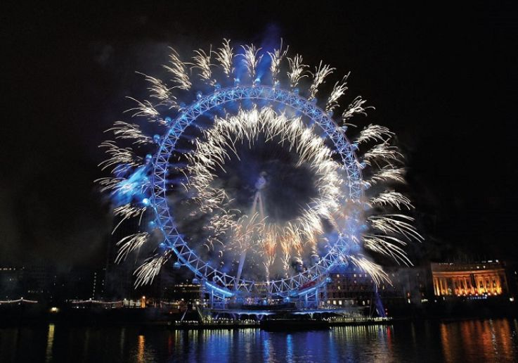 Cena de Fin de Año con crucero por el Támesis y fuegos artificiales a bordo del Sarpedon