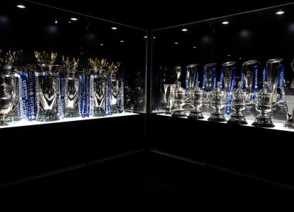 Exposición de copas y trofeos dedicada a la historia del Chelsea Football Club.