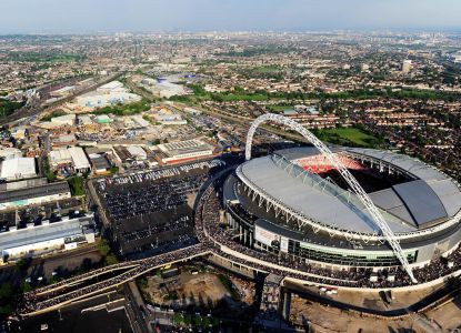 Vista aérea del estadio de Wembley y su arco sobre el noroeste de Londres