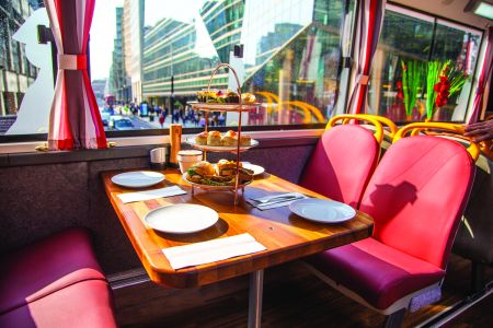 Experiencia del té de la tarde en autobús