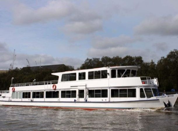 Crucero de Nochevieja 2026 en el London Rose: fiesta con DJ en el Támesis
