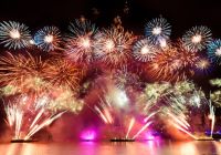 Espectáculo de fuegos artificiales de Fin de Año sobre el Támesis