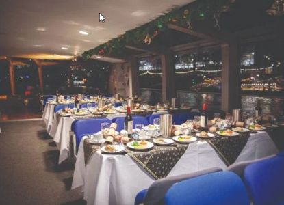 Crucero en el Támesis con cena de Año Nuevo a bordo